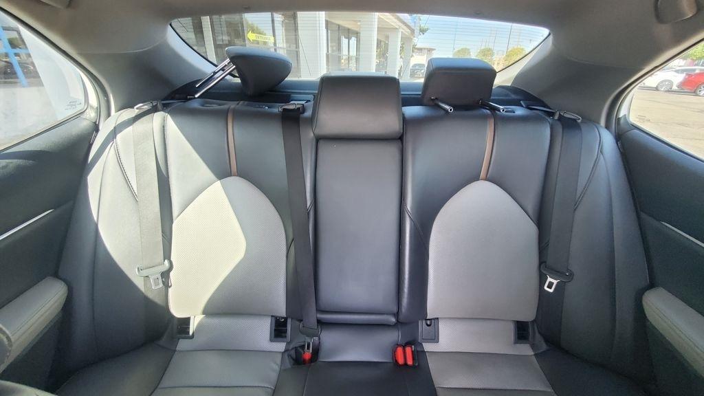 Toyota Camry  2020