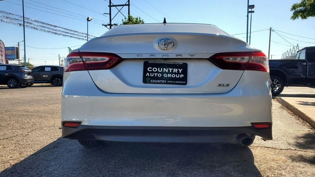 Toyota Camry  2020