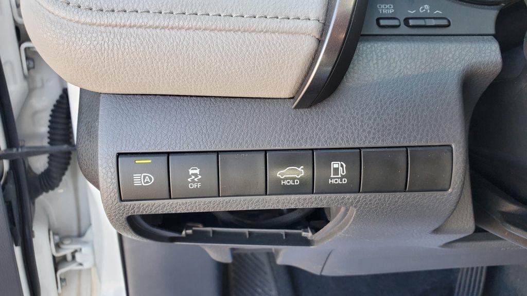 Toyota Camry  2020