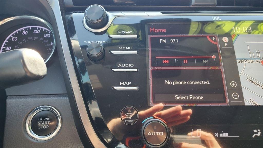Toyota Camry  2020