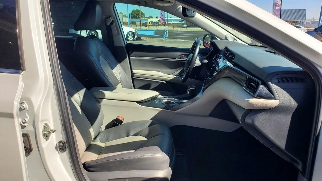 Toyota Camry  2020