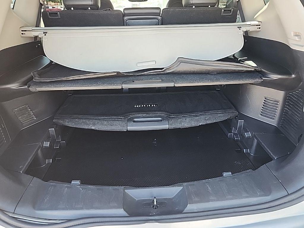 Nissan Rogue  2020