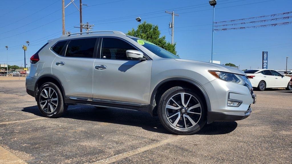 Nissan Rogue  2020