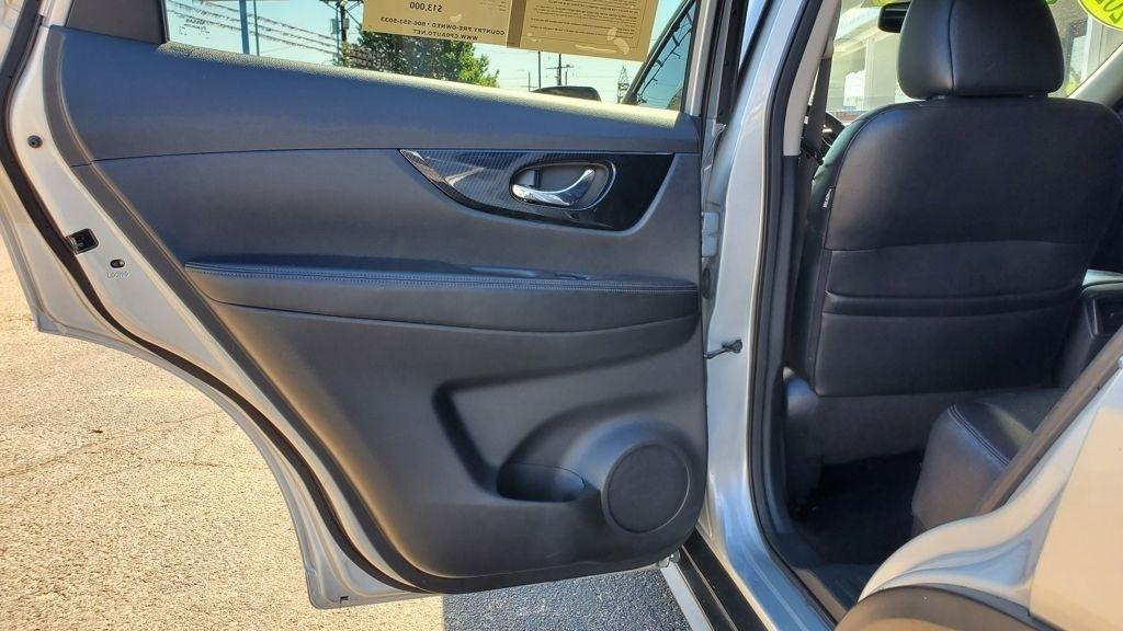 Nissan Rogue  2020