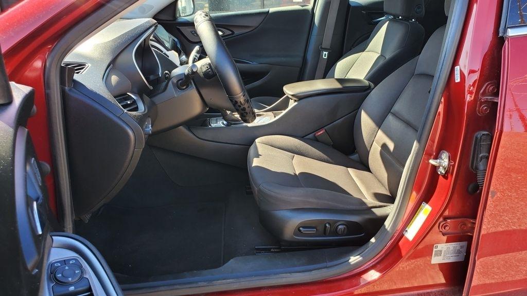 Chevrolet Malibu  2021