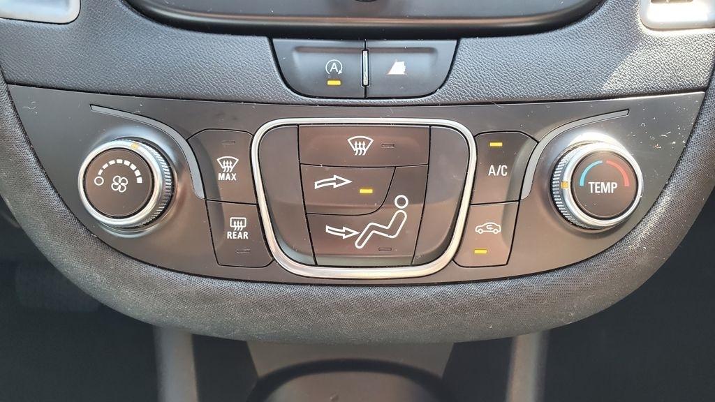 Chevrolet Malibu  2021