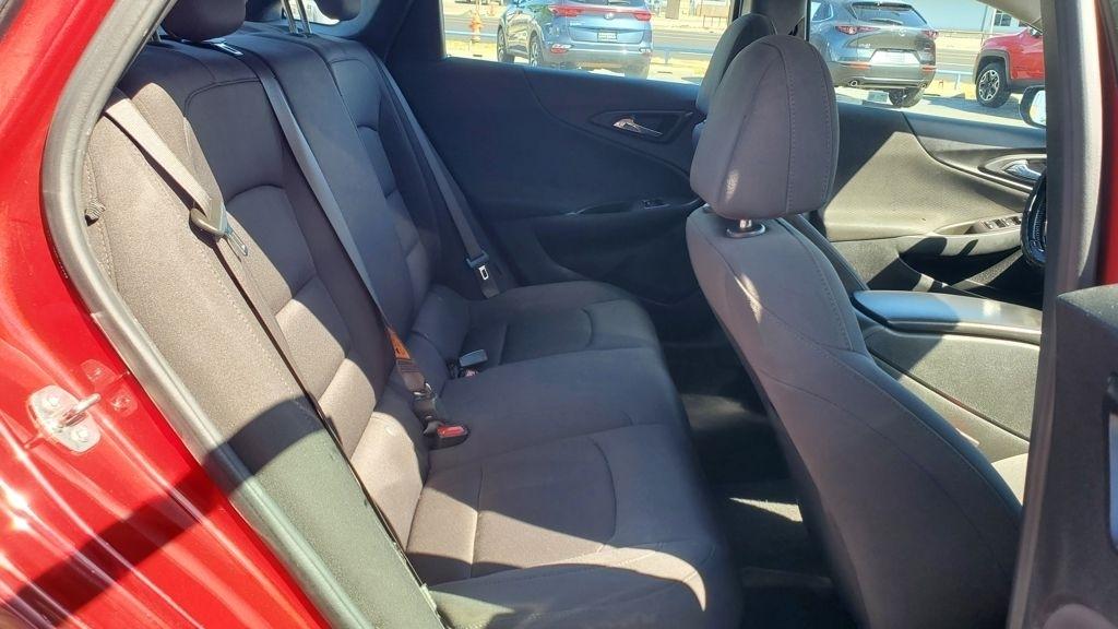 Chevrolet Malibu  2021