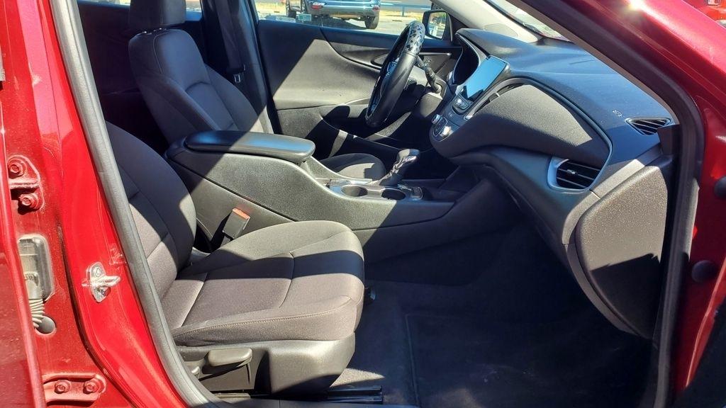 Chevrolet Malibu  2021