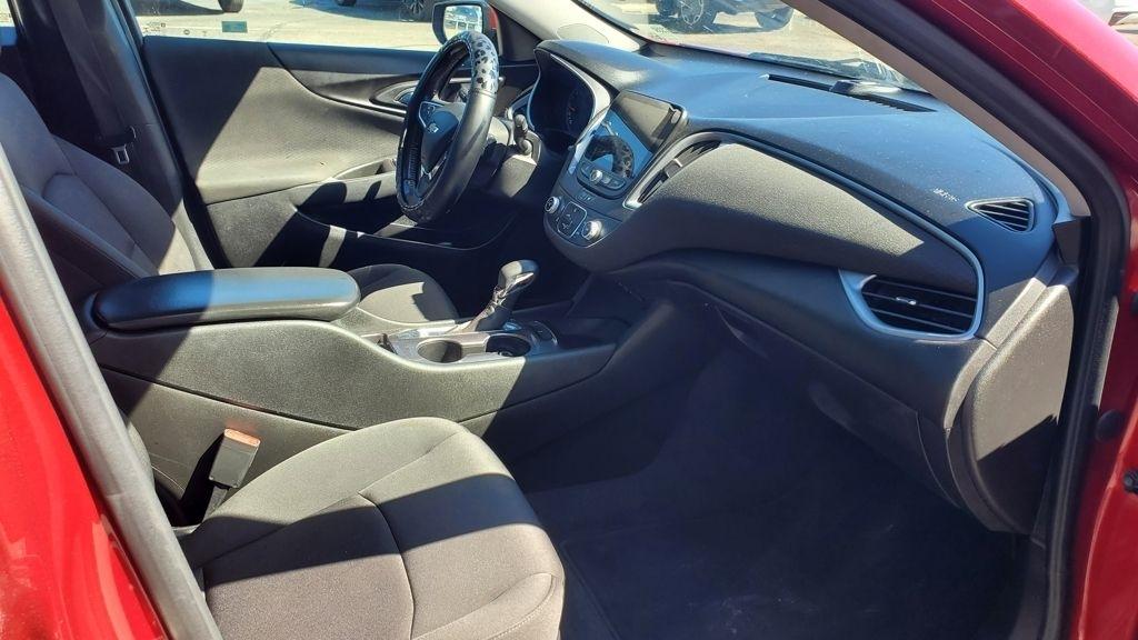 Chevrolet Malibu  2021