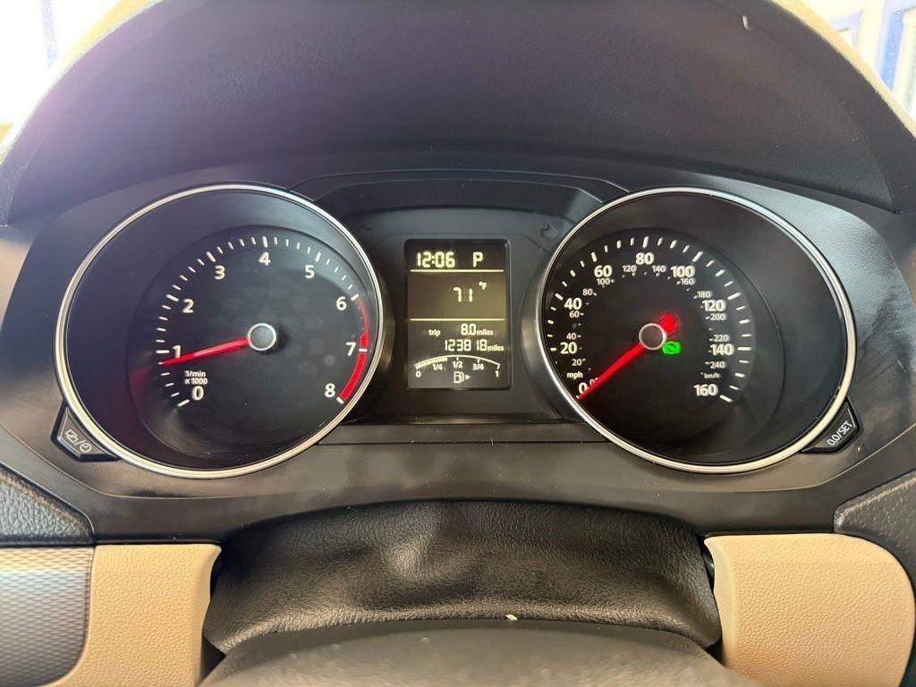 Volkswagen Jetta  2015