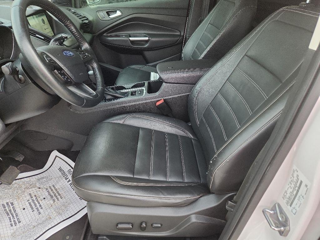 Ford Escape  2017