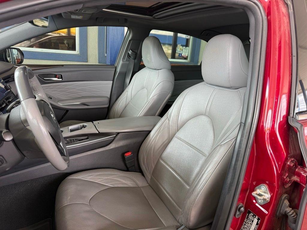 Toyota Avalon  2019