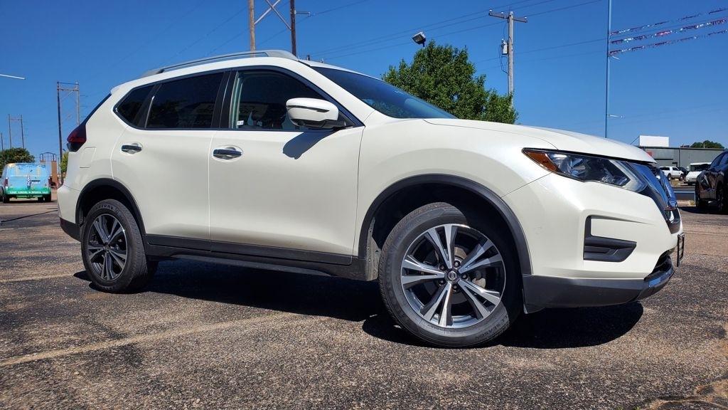 Nissan Rogue  2020