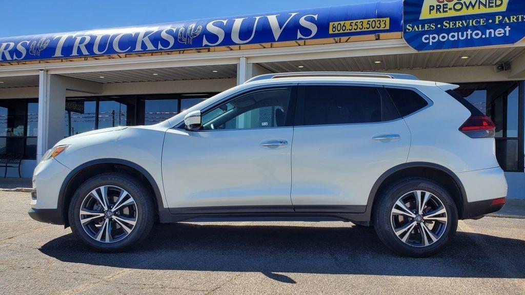 Nissan Rogue  2020