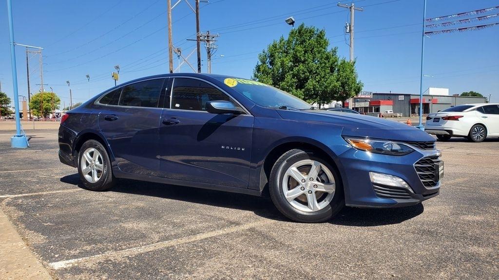 Chevrolet Malibu  2022