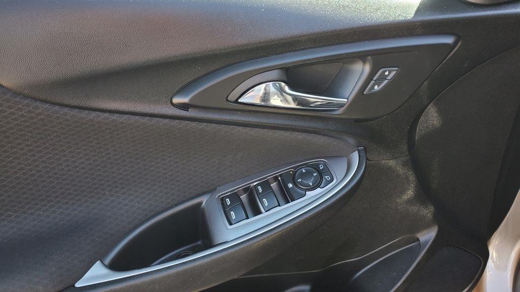 Chevrolet Malibu  2023