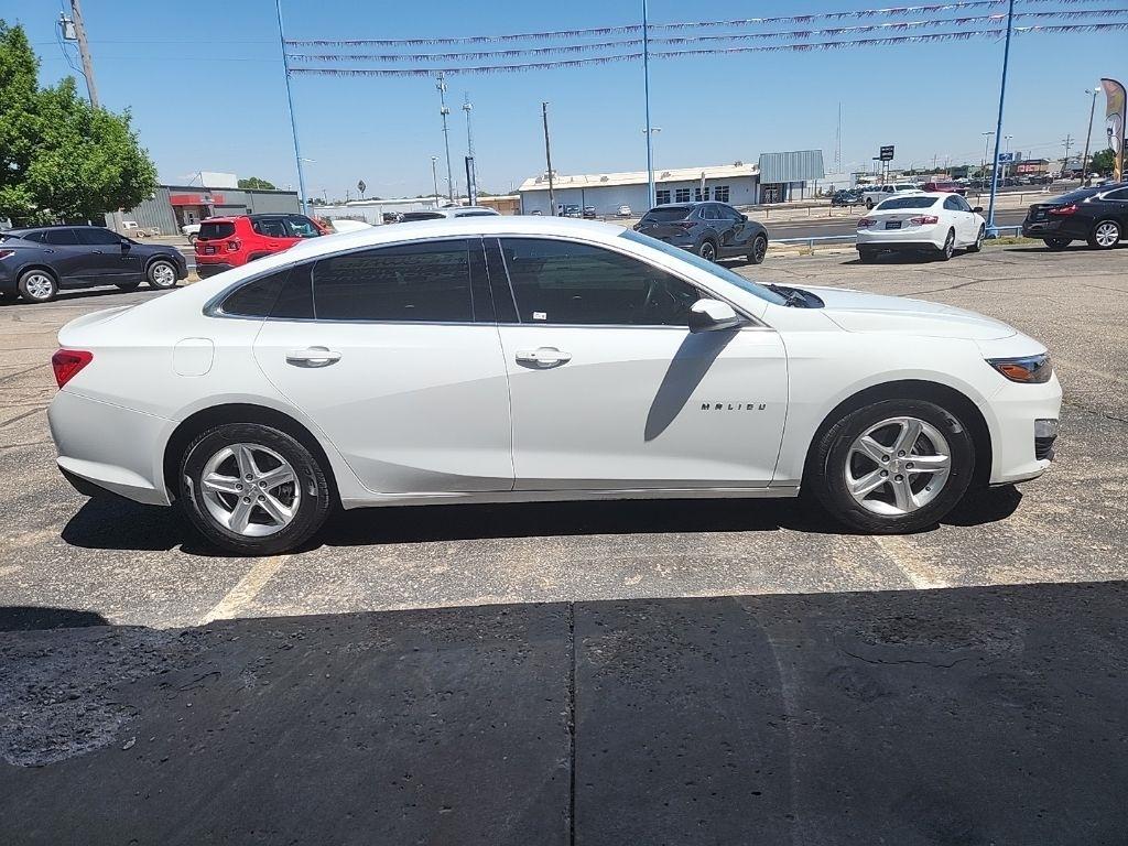 Chevrolet Malibu  2023