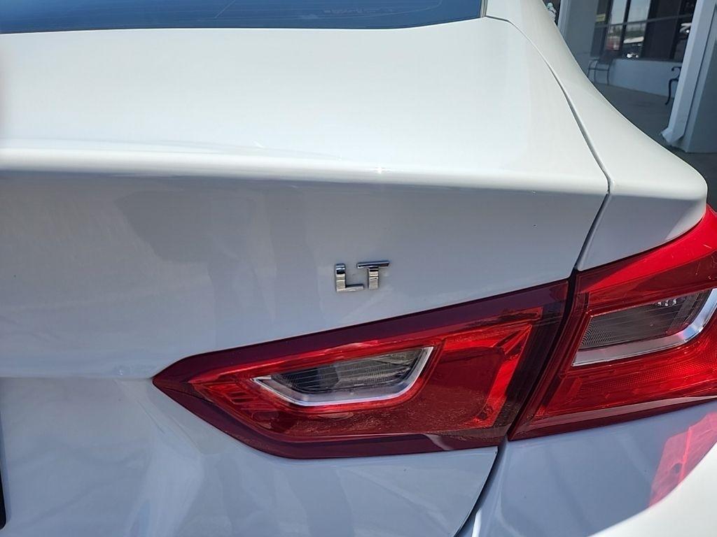 Chevrolet Malibu  2023