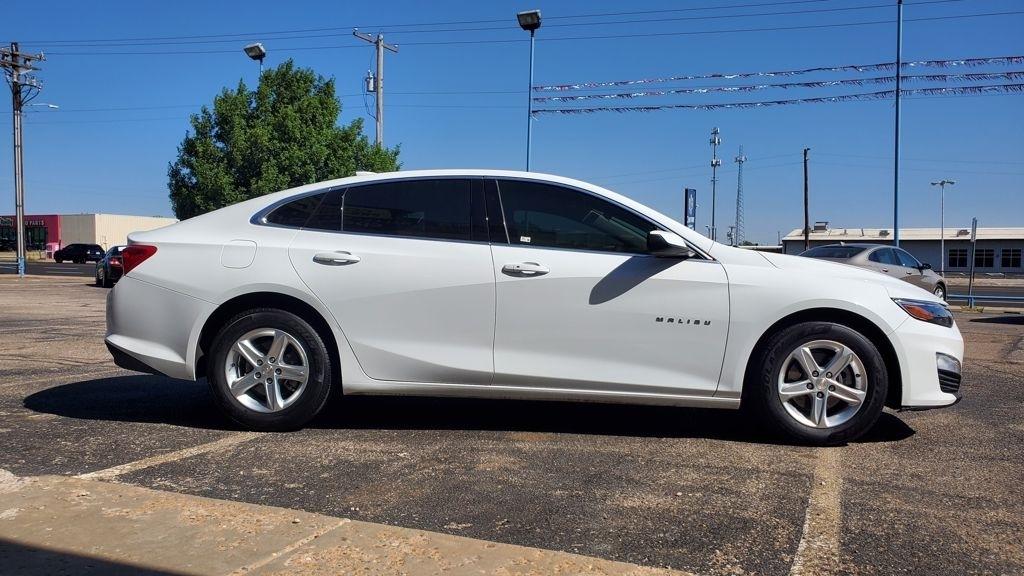Chevrolet Malibu  2023