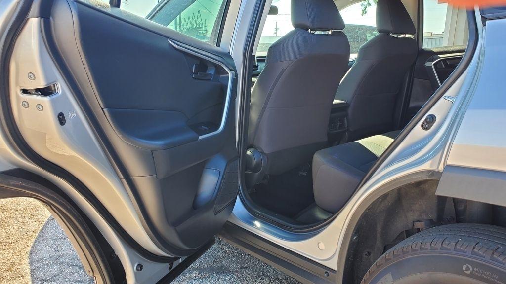 Toyota RAV4  2024