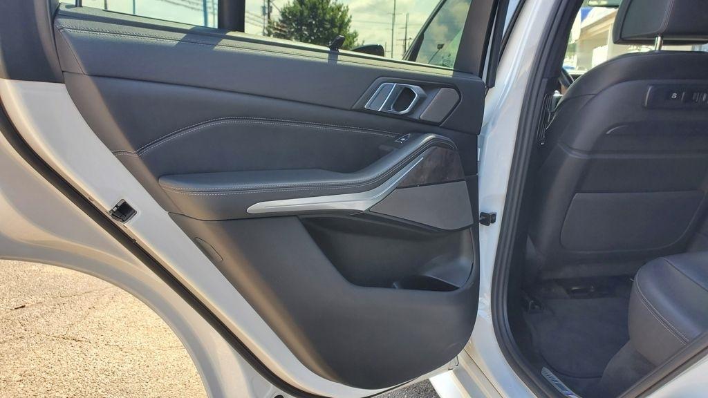 BMW X5  2021