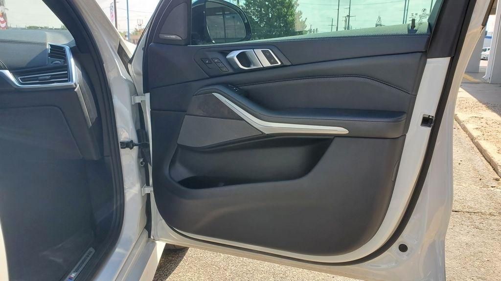 BMW X5  2021
