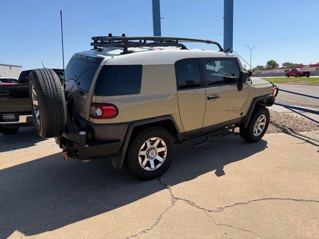 Toyota FJ Cruiser  2014