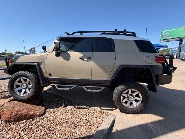 Toyota FJ Cruiser  2014