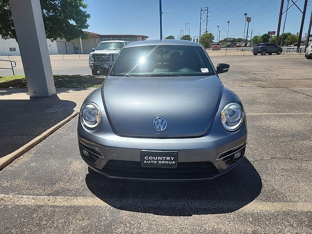Volkswagen Beetle  2014
