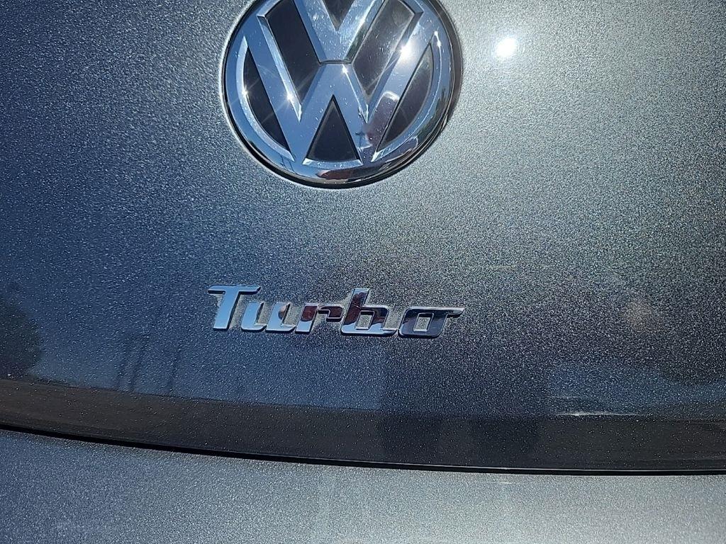Volkswagen Beetle  2014