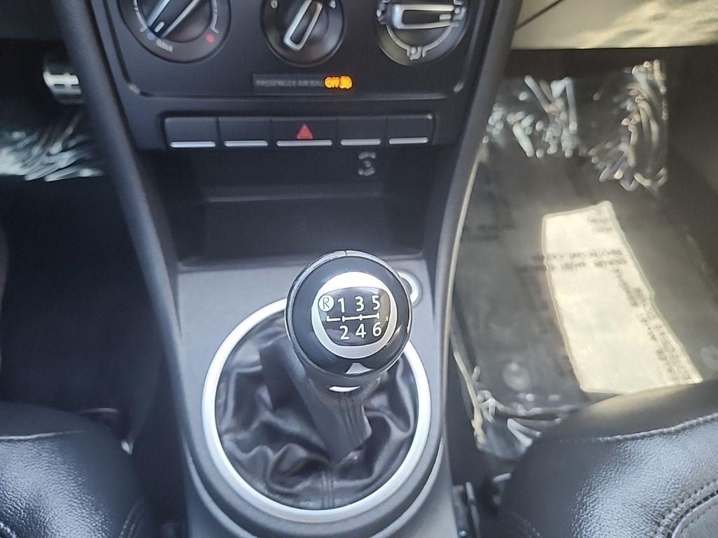 Volkswagen Beetle  2014