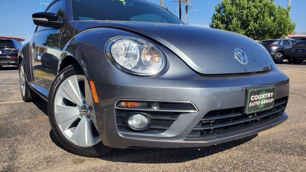 Volkswagen Beetle  2014