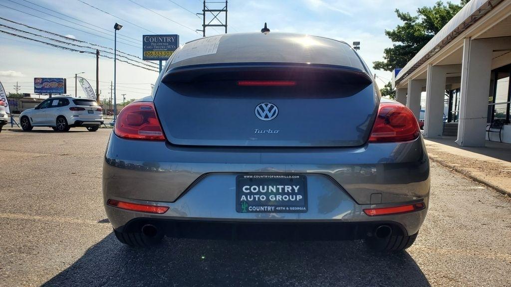 Volkswagen Beetle  2014