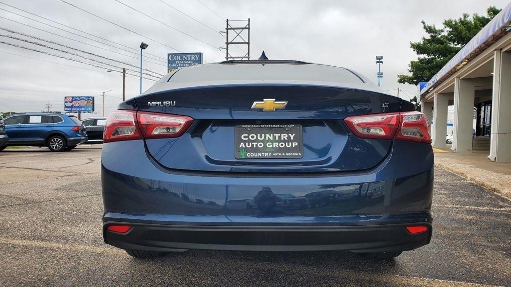 Chevrolet Malibu  2022