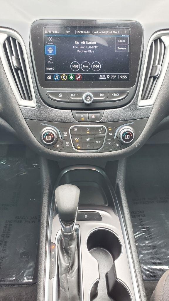 Chevrolet Malibu  2022