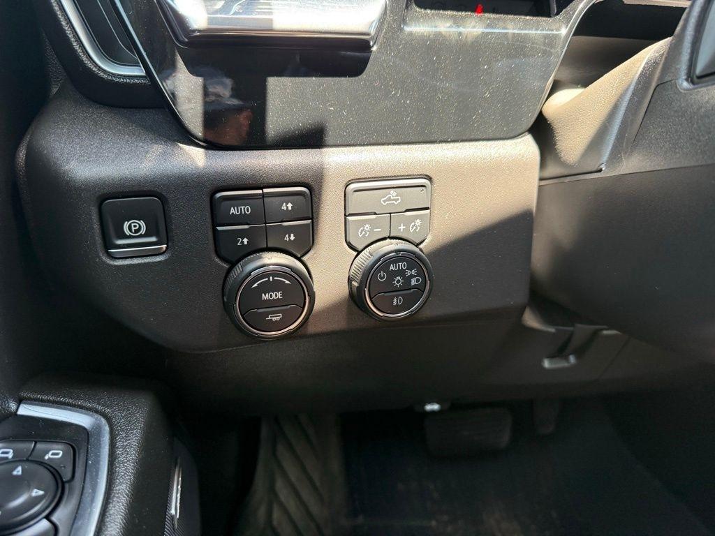Chevrolet Silverado 1500  2024
