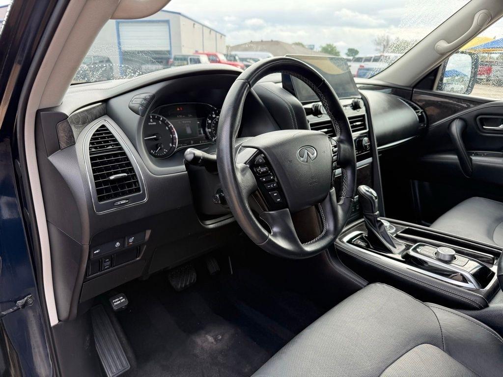 Infiniti QX80  2022
