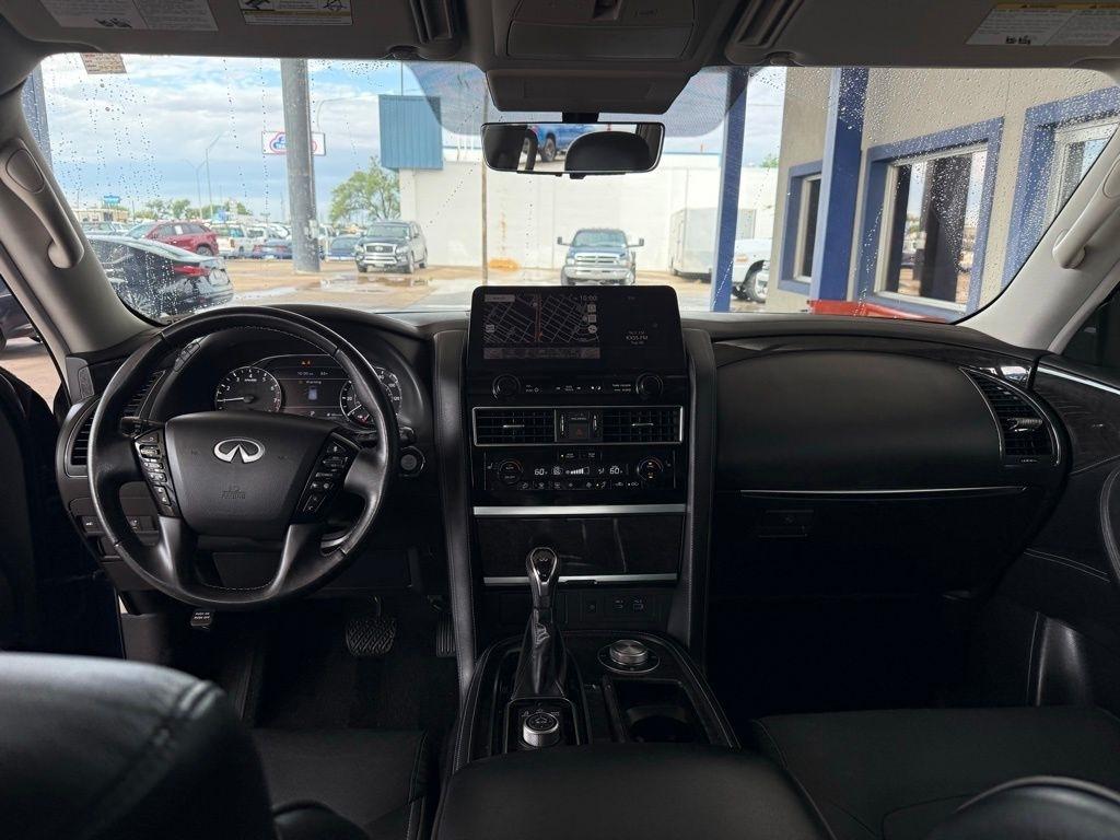 Infiniti QX80  2022