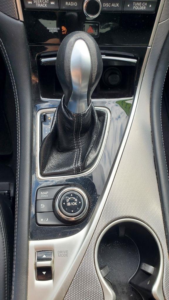 Infiniti Q50  2017