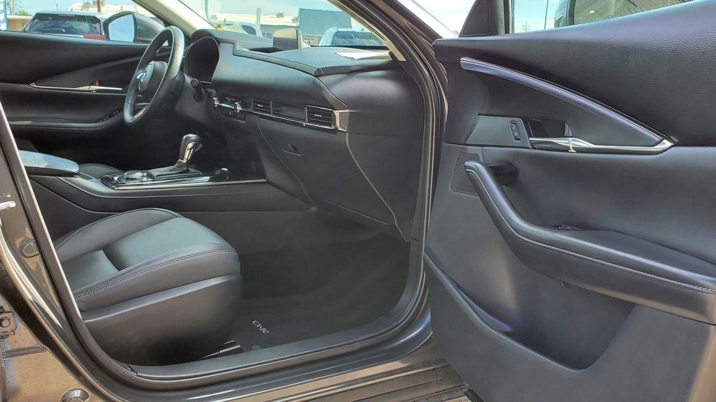 Mazda CX-30  2025