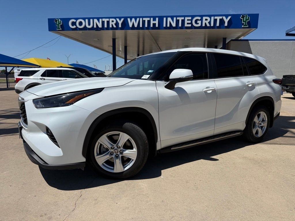 2023 Toyota Highlander Hybrid LE