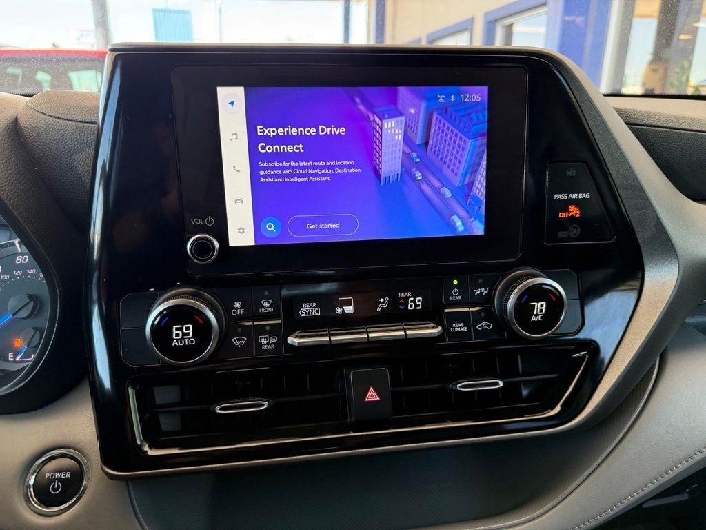 Toyota Highlander Hybrid  2023