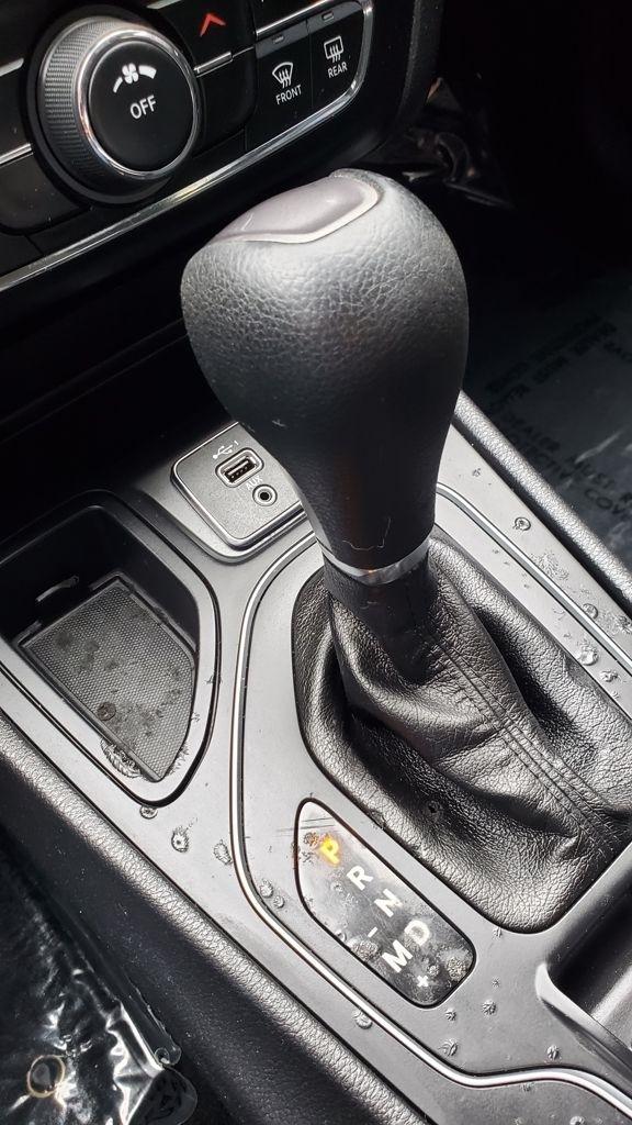 Jeep Cherokee  2020