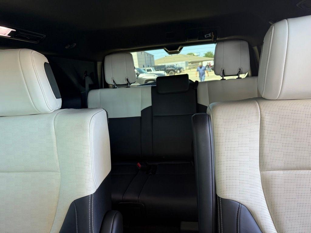 Toyota Sequoia  2024