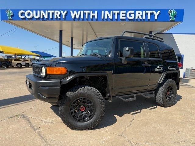 Toyota FJ Cruiser  2012