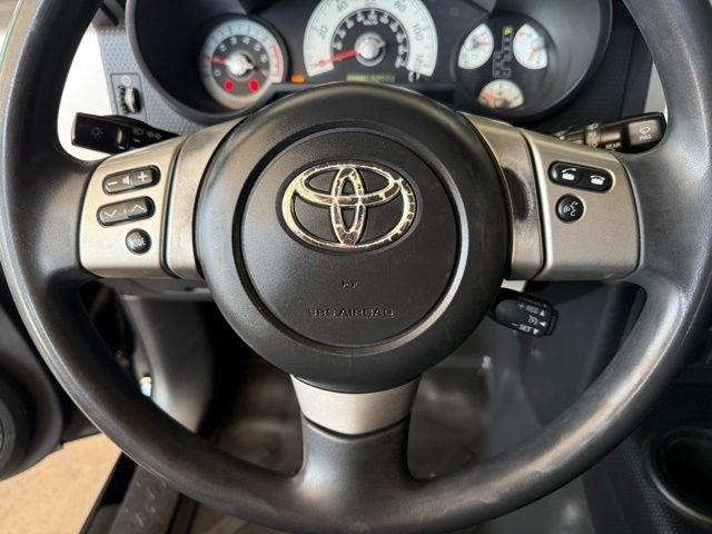 Toyota FJ Cruiser  2012