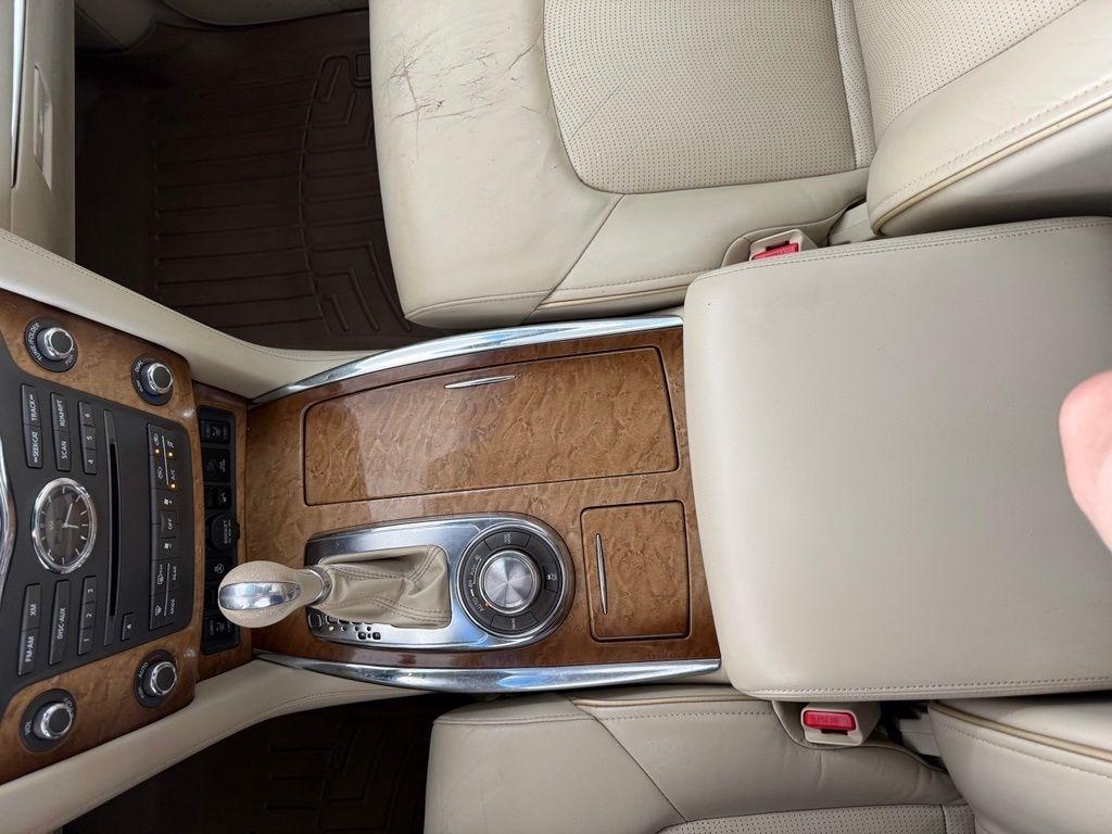 Infiniti QX80  2014