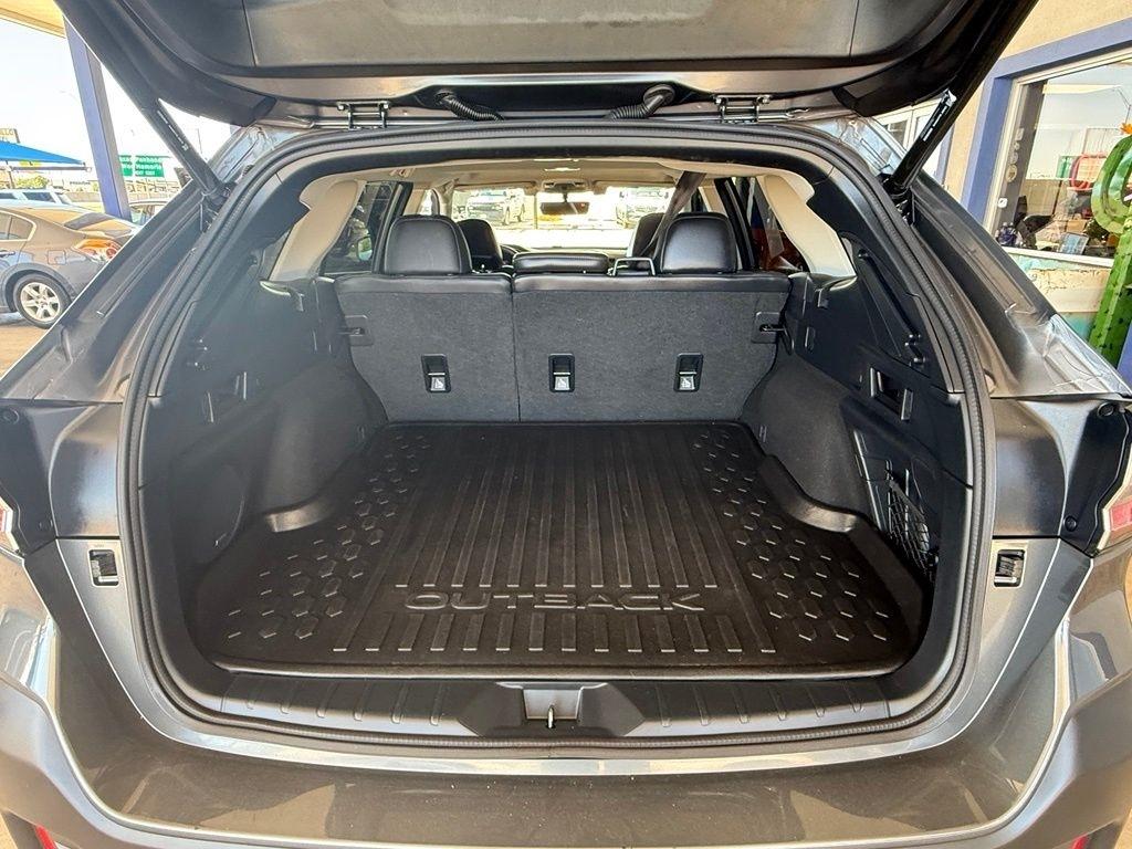 Subaru Outback  2022