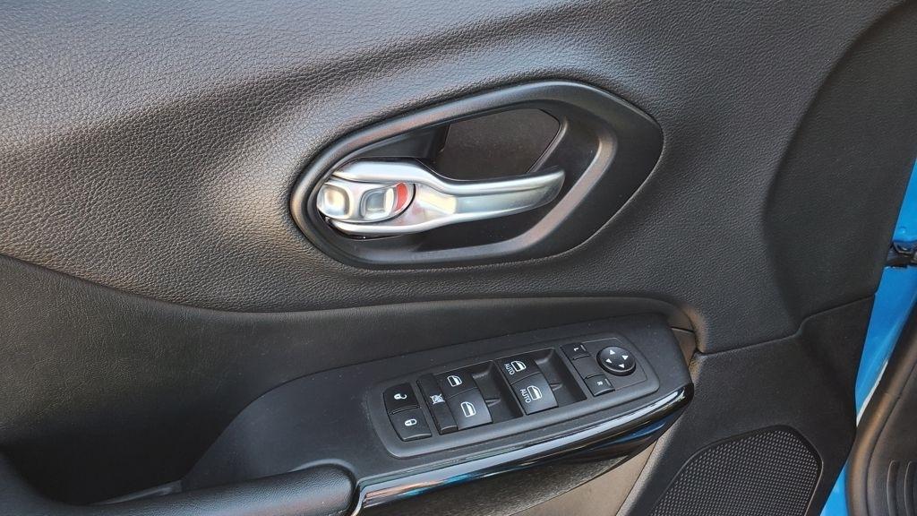 Jeep Cherokee  2021