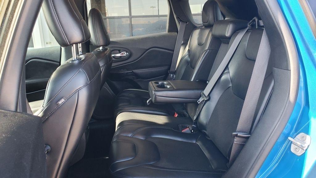 Jeep Cherokee  2021